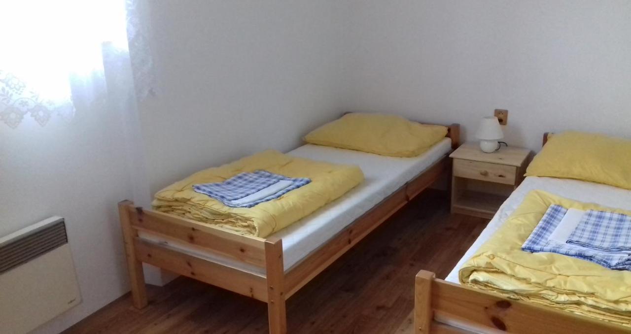 Blatsky Dvur Aparthotel Veseli nad Luznici Exterior photo